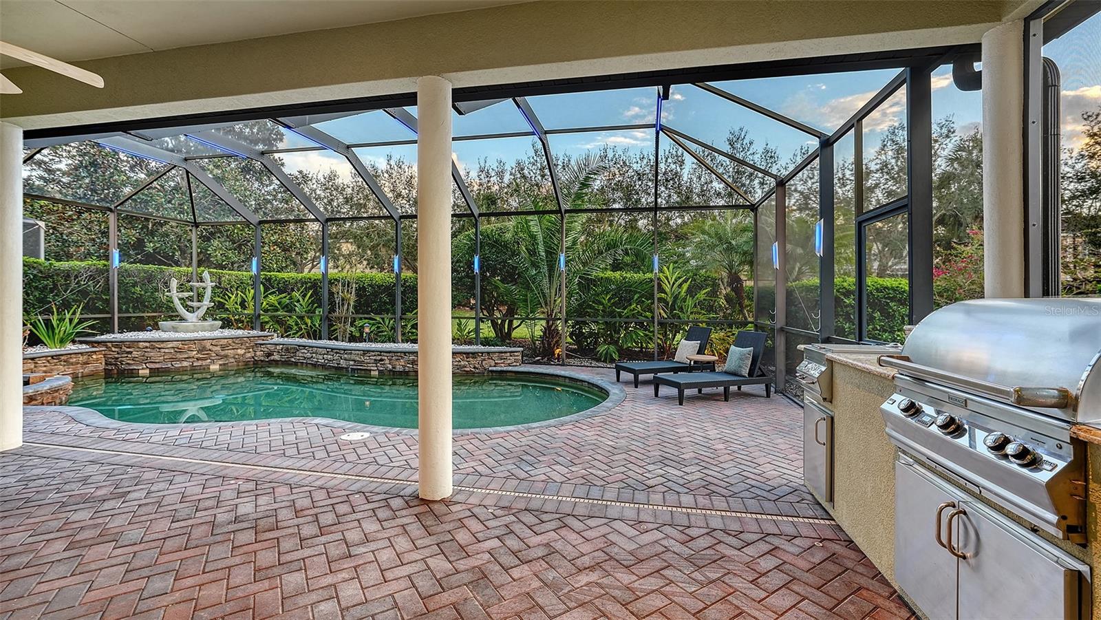 RESIDENCES AT UNIVERSITY GROVES - Residential