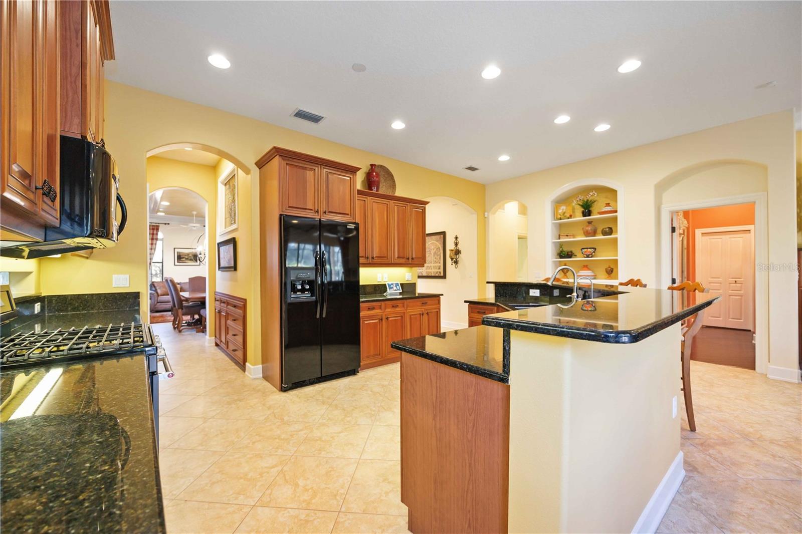 RESIDENCES AT UNIVERSITY GROVES - Residential