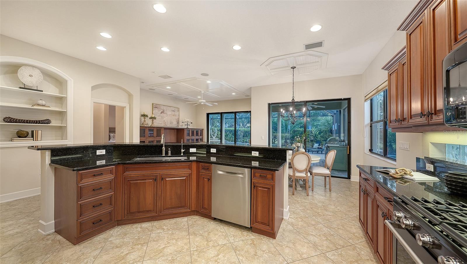 RESIDENCES AT UNIVERSITY GROVES - Residential