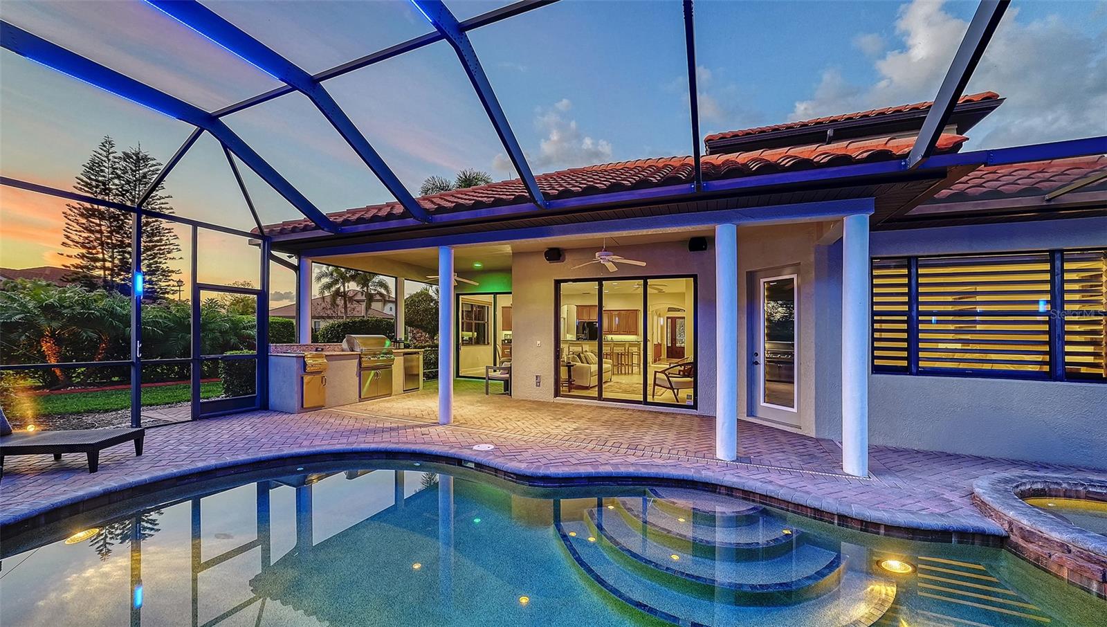 RESIDENCES AT UNIVERSITY GROVES - Residential