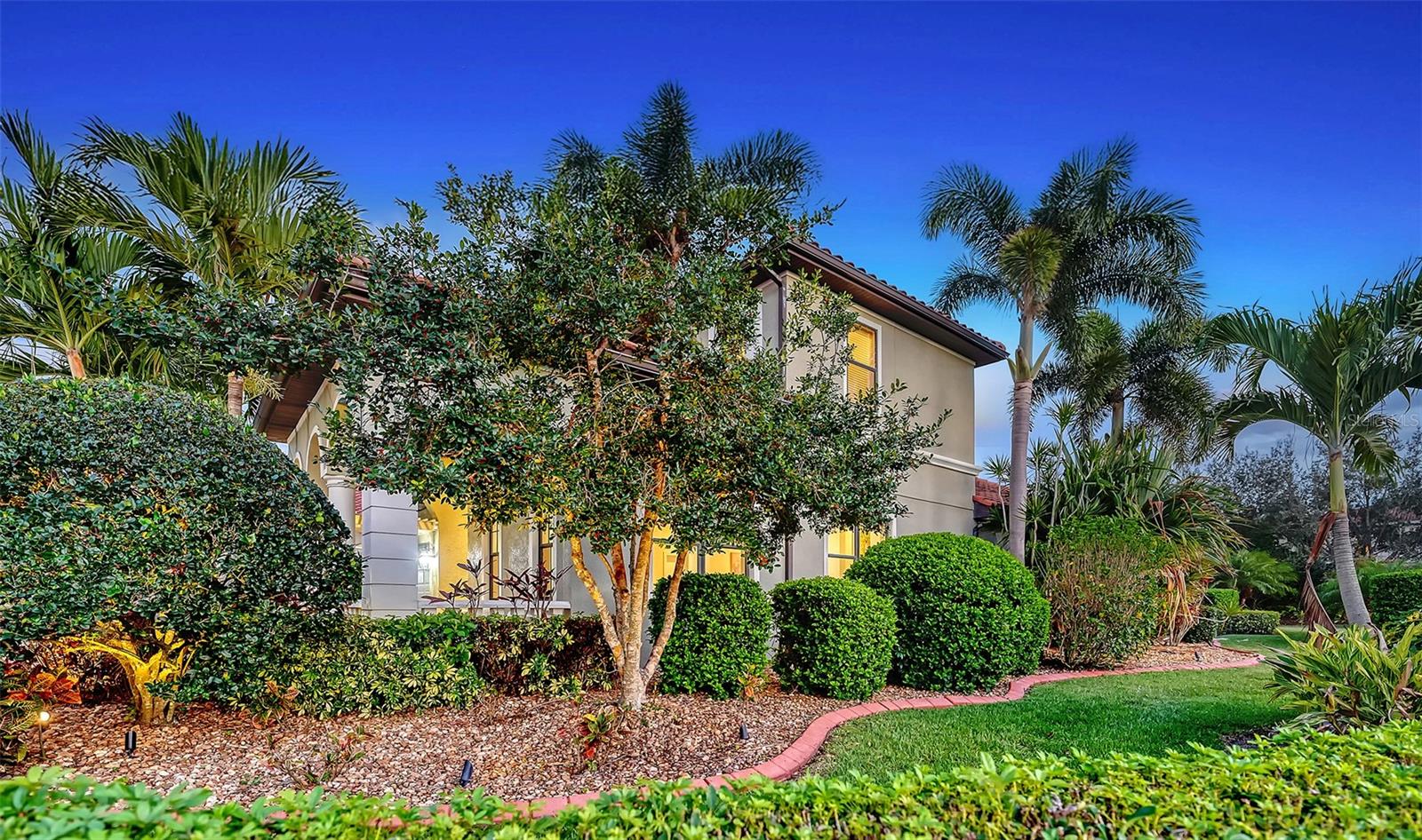 RESIDENCES AT UNIVERSITY GROVES - Residential