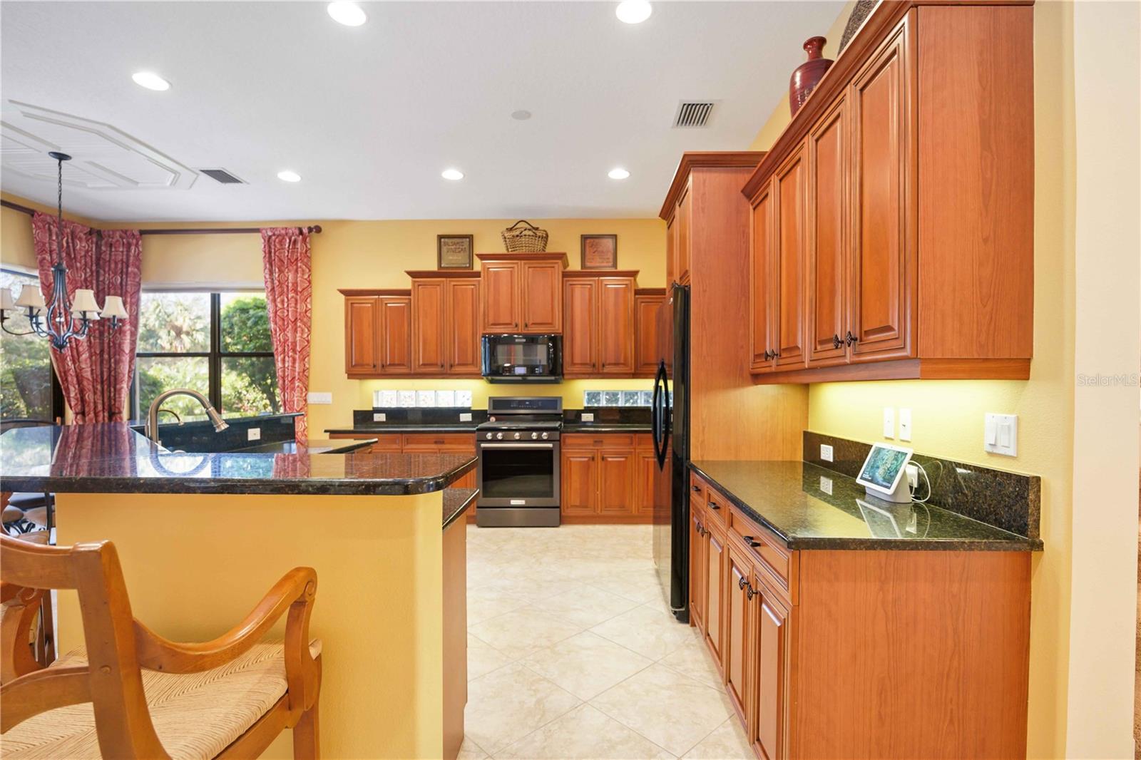 RESIDENCES AT UNIVERSITY GROVES - Residential