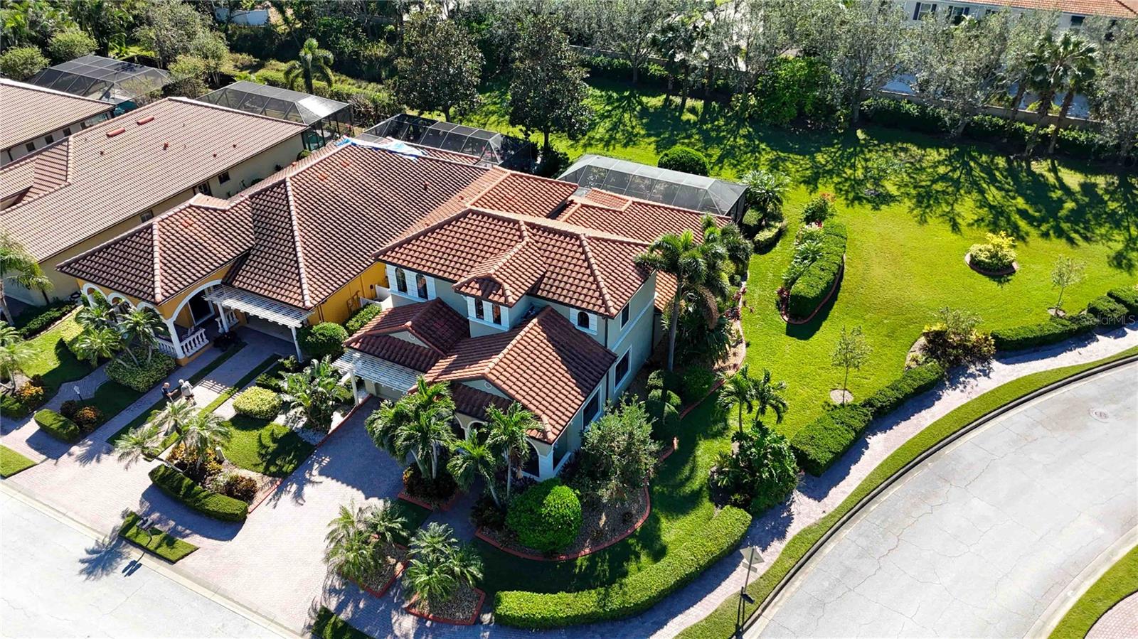 RESIDENCES AT UNIVERSITY GROVES - Residential