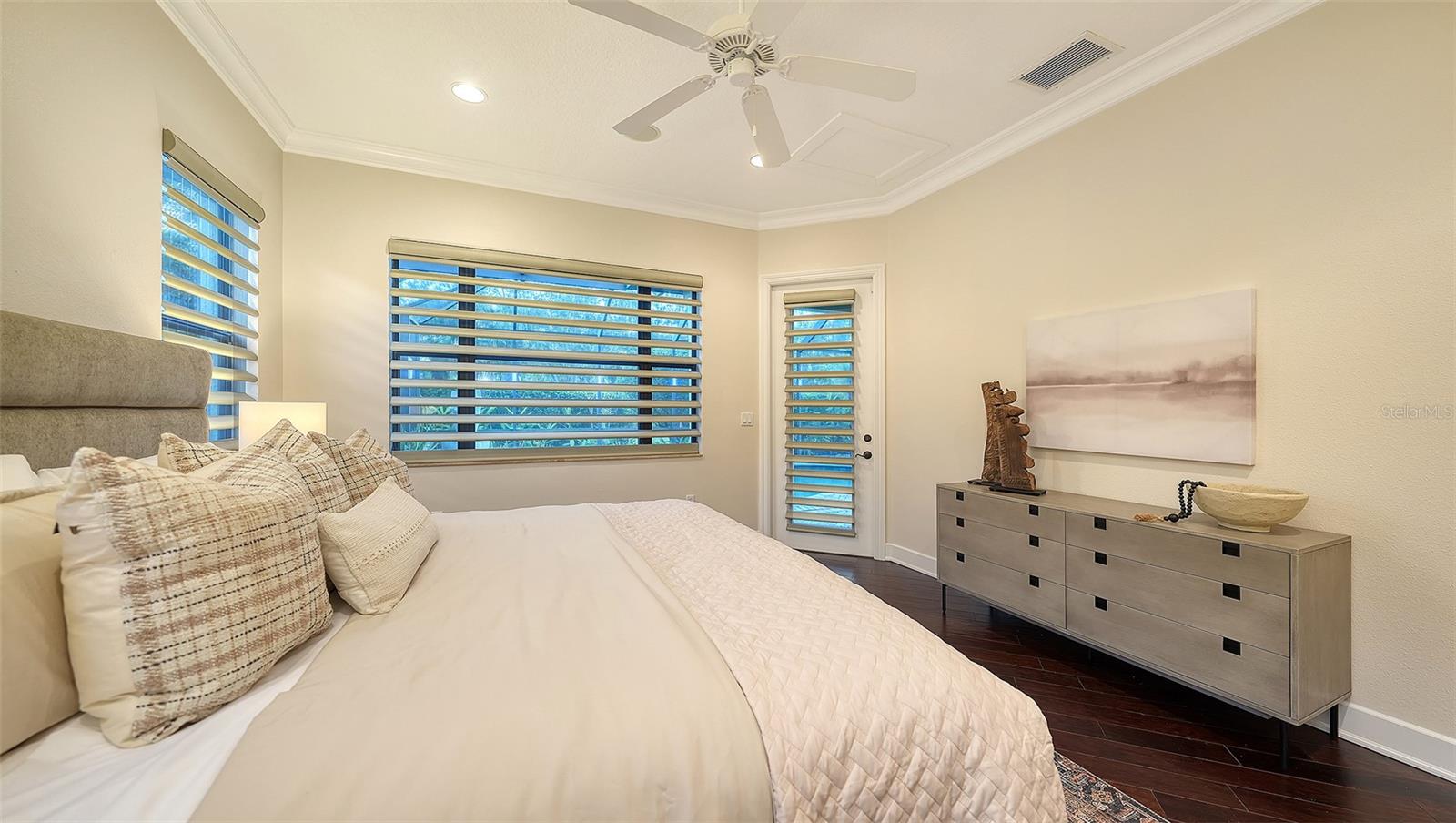 RESIDENCES AT UNIVERSITY GROVES - Residential