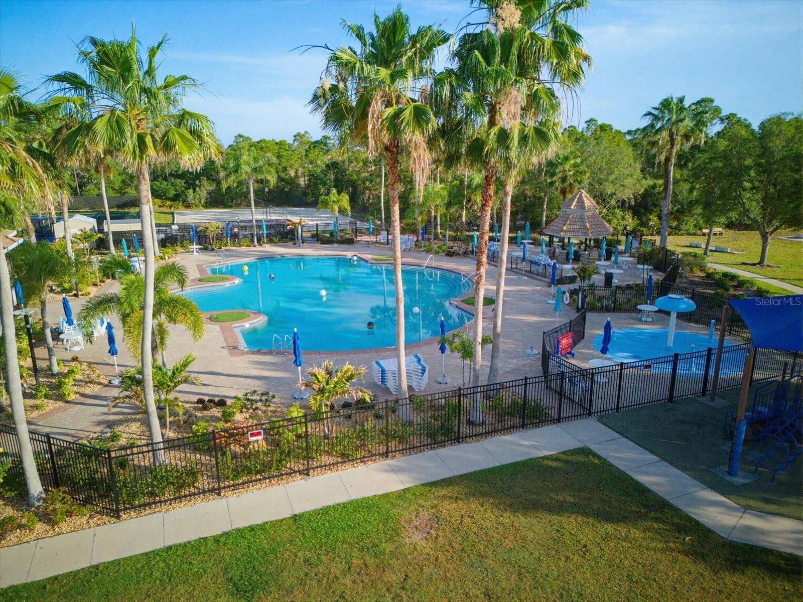 STONEYBROOK AT VENICE - Residential