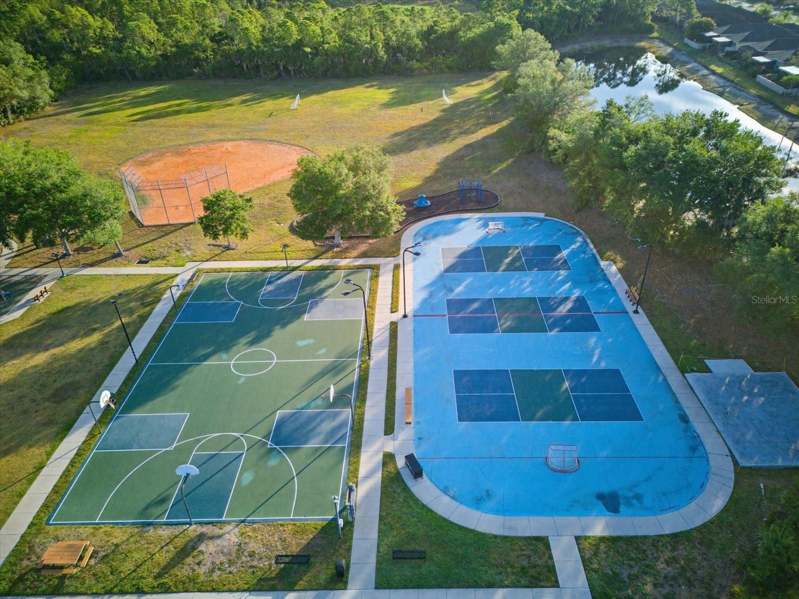 STONEYBROOK AT VENICE - Residential