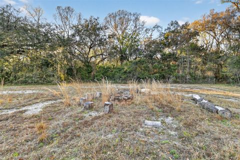 Tiny photo for 1721 County Road 25a, Leesburg, FL 34748 (MLS # G5108955)