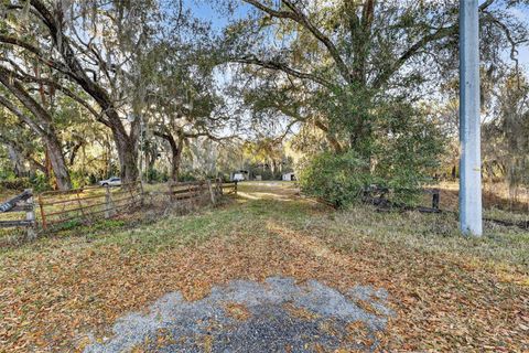 Tiny photo for 1721 County Road 25a, Leesburg, FL 34748 (MLS # G5108955)