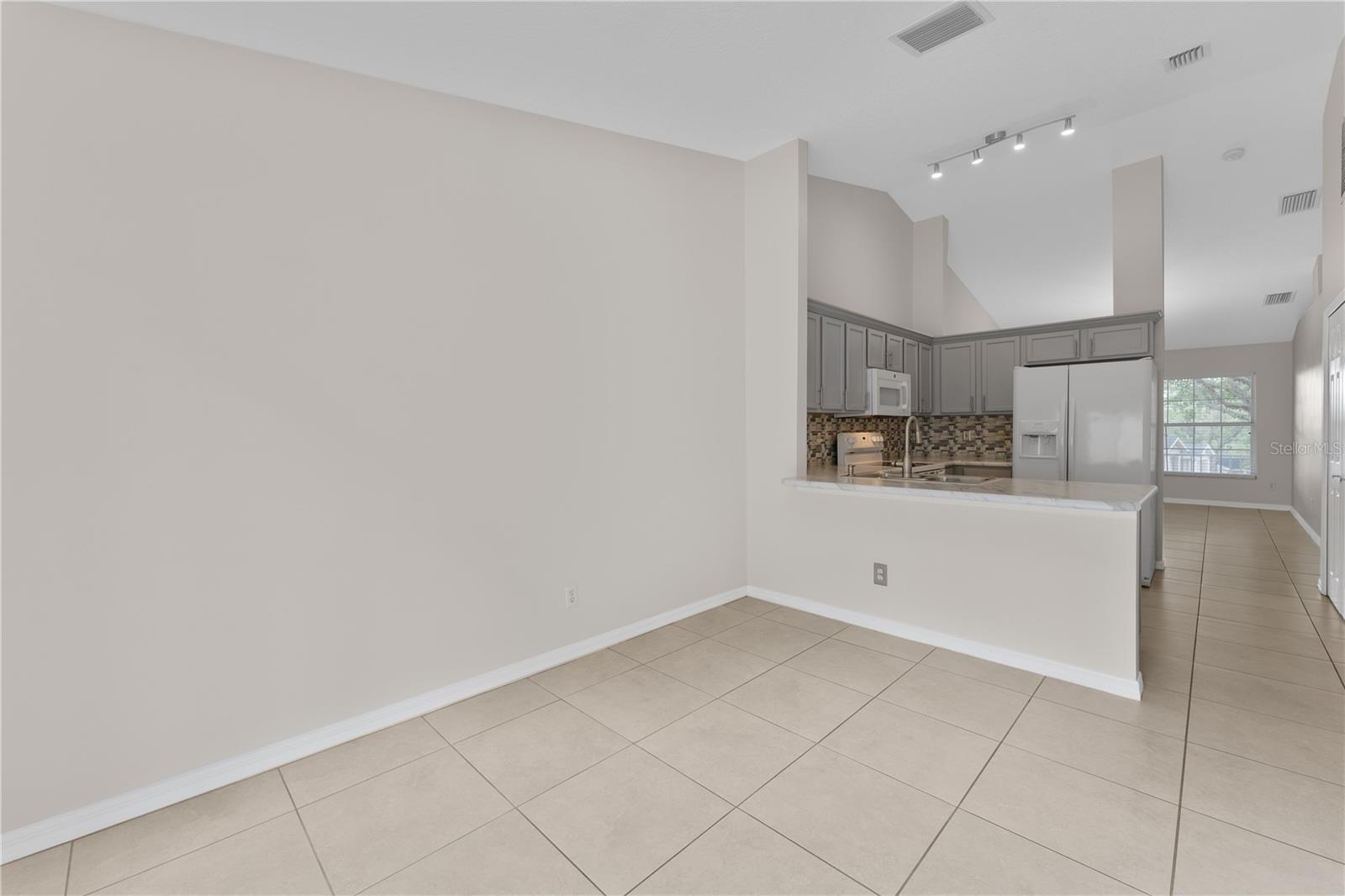 CLERMONT HILLSIDE VILLAS TWNHS - Residential Lease