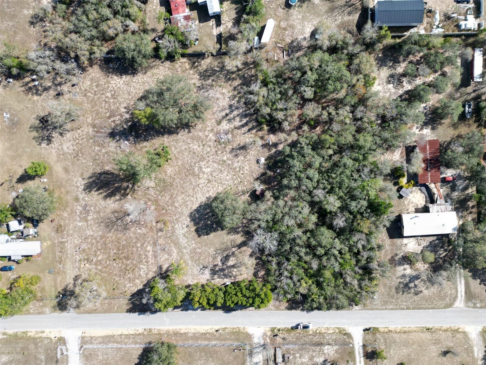 ROLLING HILLS - Land