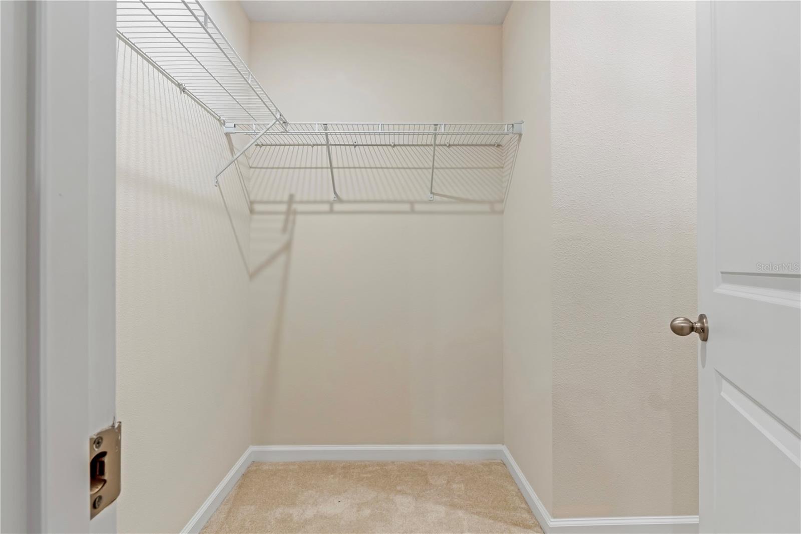 EDISON POINTE TOWNHOMES - Residential