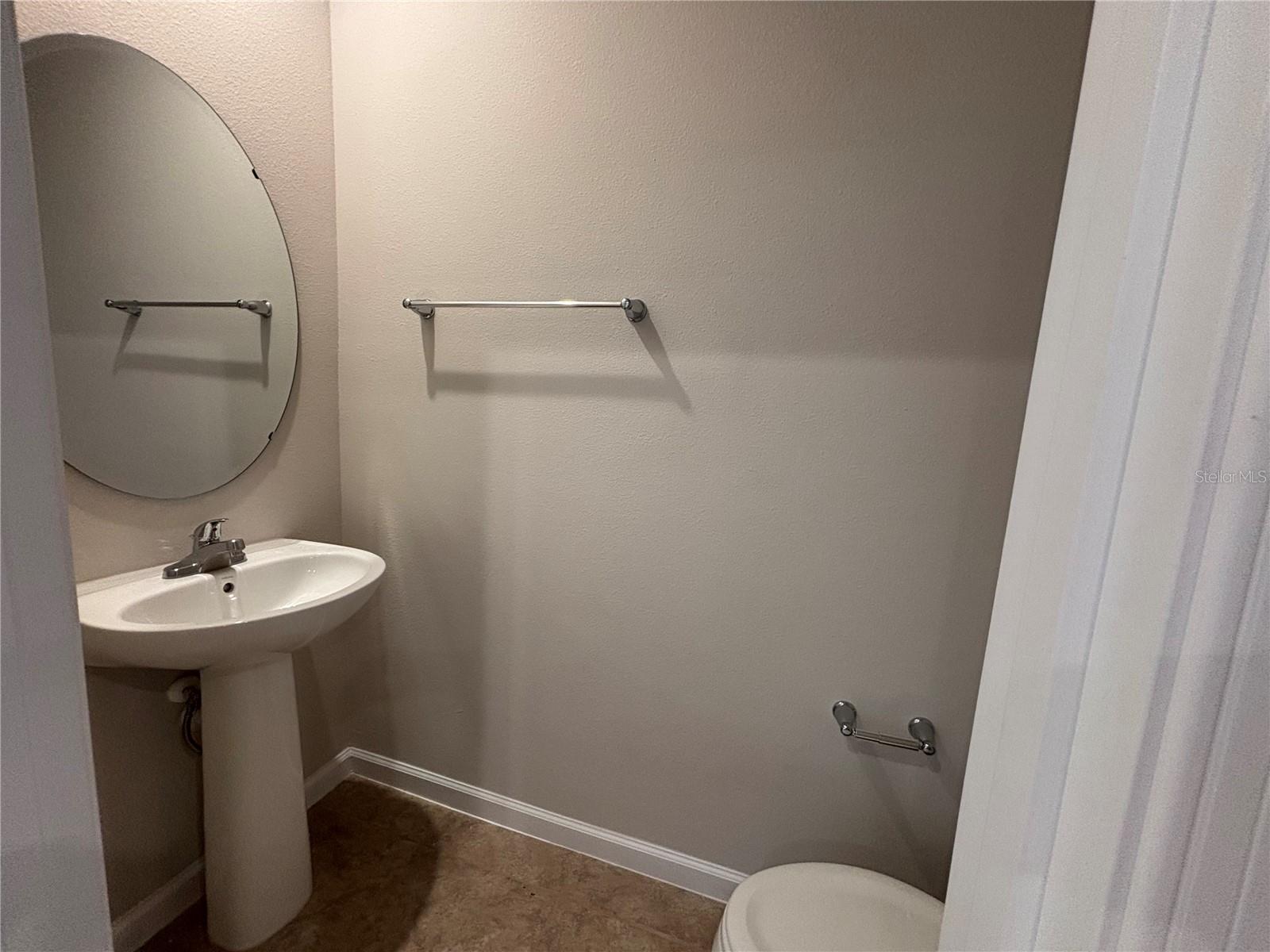 EDISON POINTE TOWNHOMES - Residential