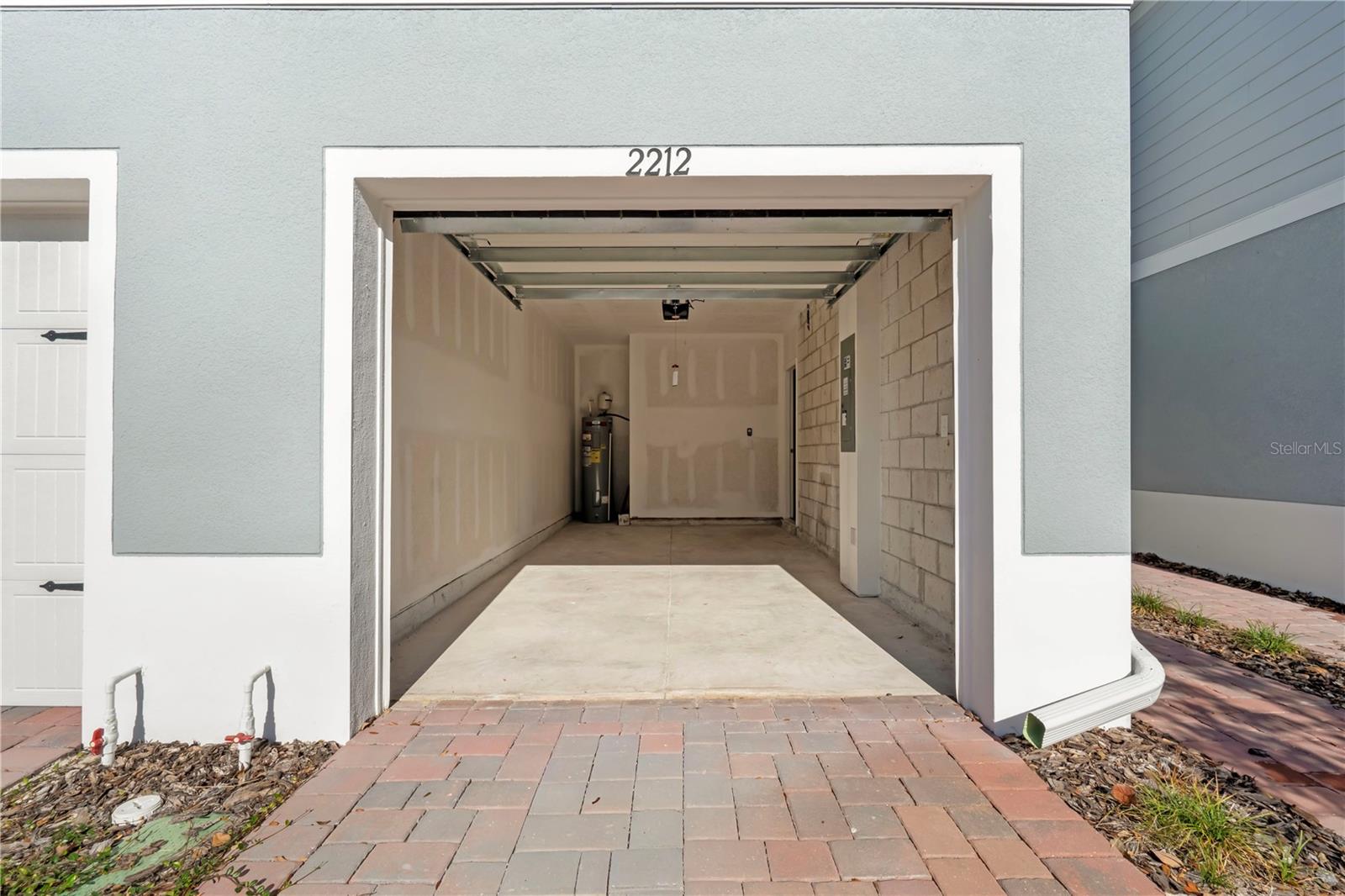 EDISON POINTE TOWNHOMES - Residential