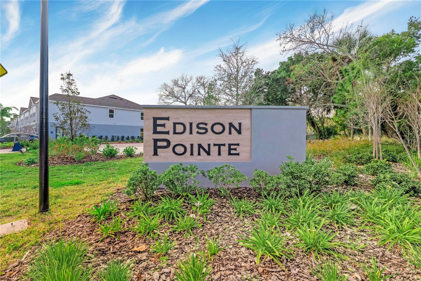 EDISON POINTE TOWNHOMES - Residential