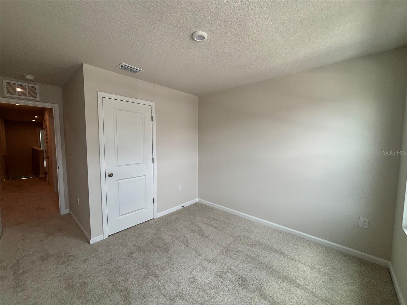 EDISON POINTE TOWNHOMES - Residential