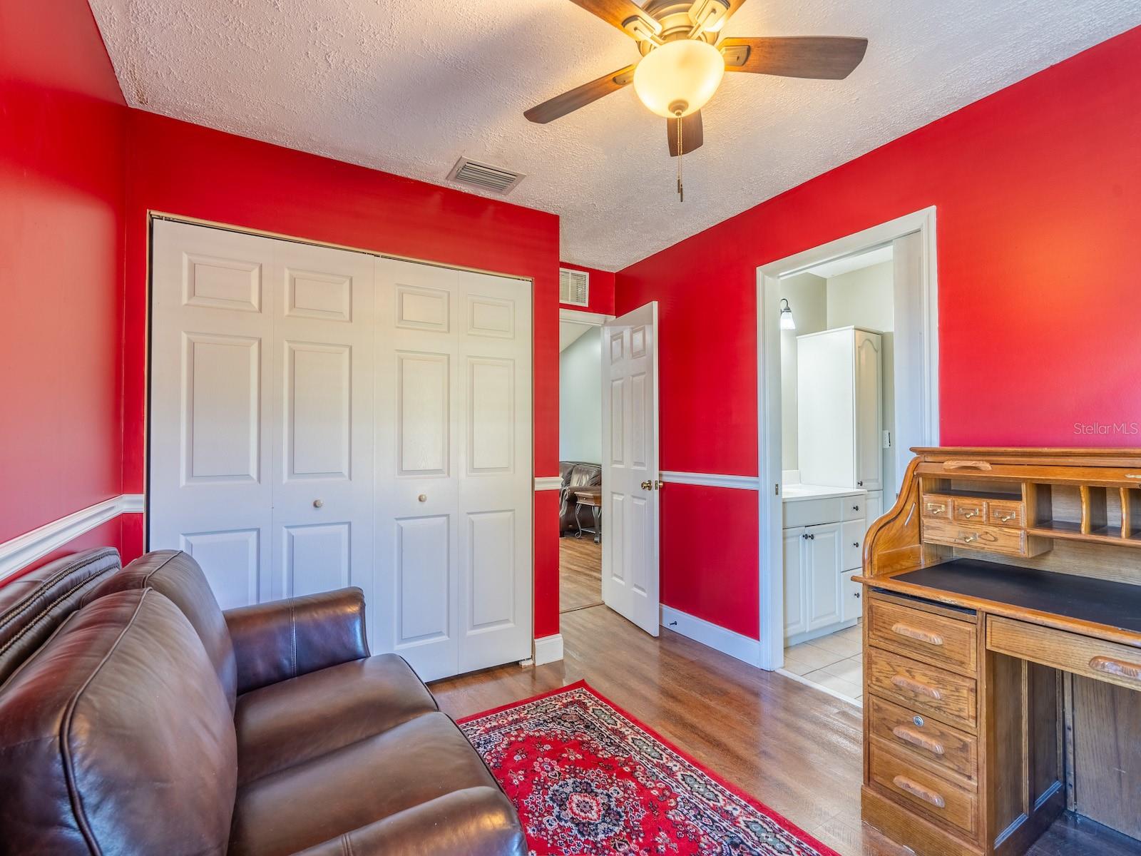 FRST LAKE - Residential