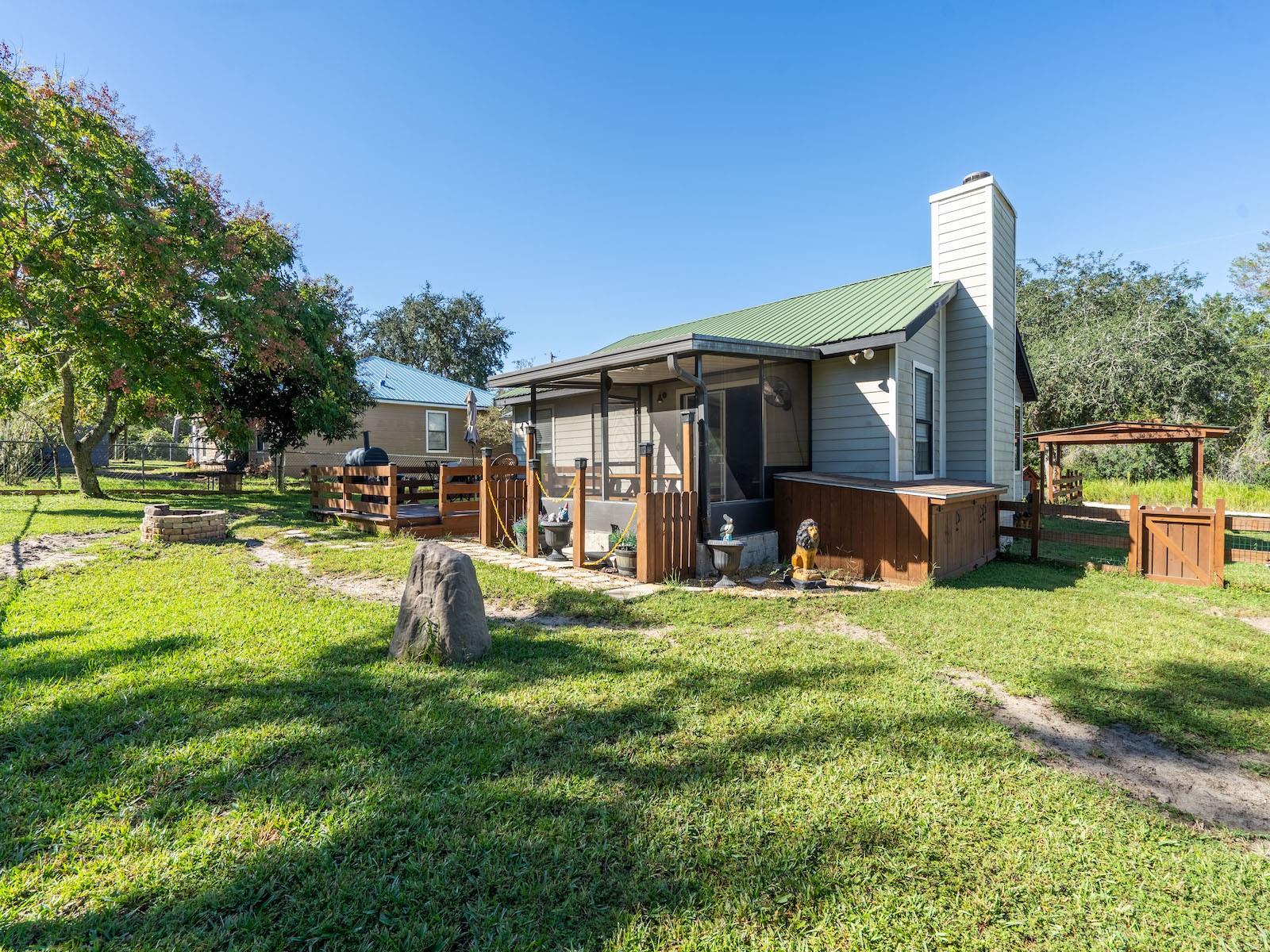 FRST LAKE - Residential