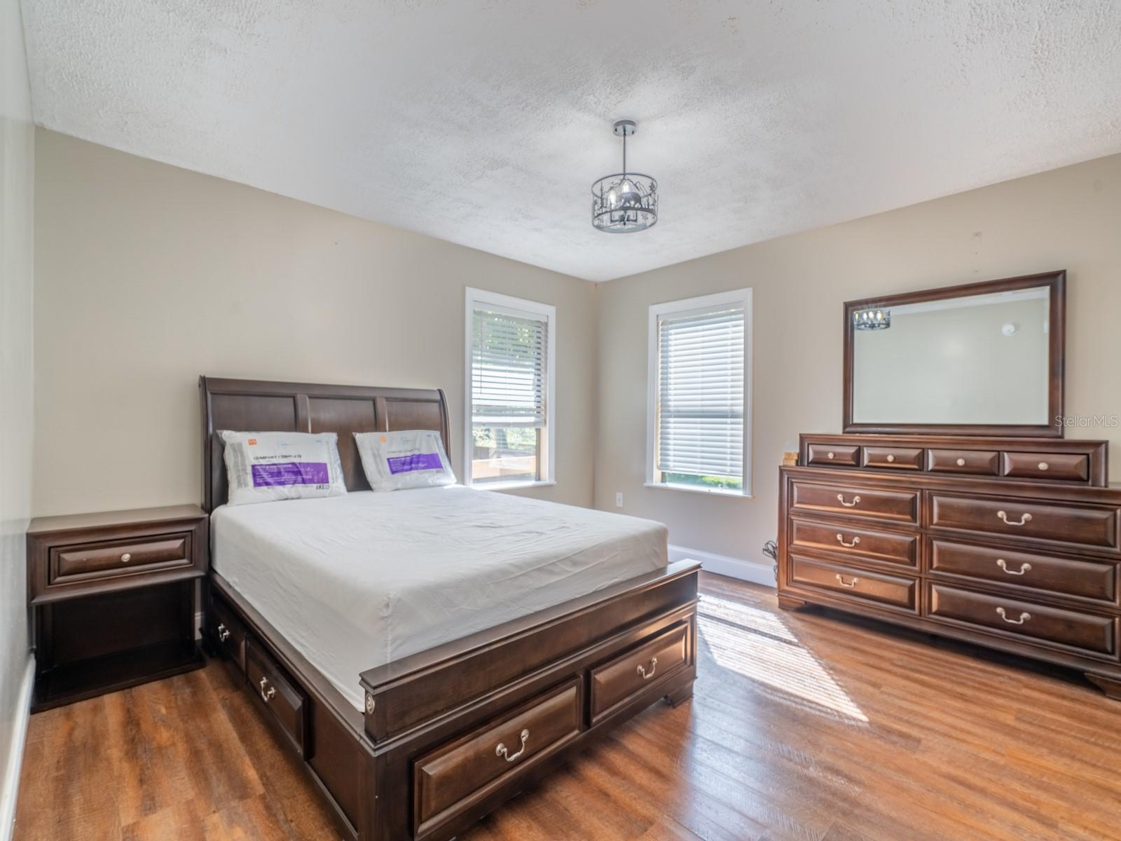 FRST LAKE - Residential