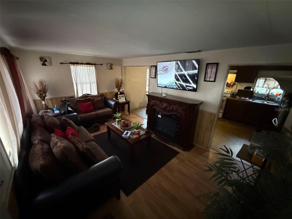 Photo of 722 W Maud Street, Tavares, FL 32778 (MLS # G5107669)