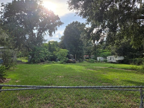 Photo of 10612 Skewlee Gardens Drive, Thonotosassa, FL 33592 (MLS # TB8552153)
