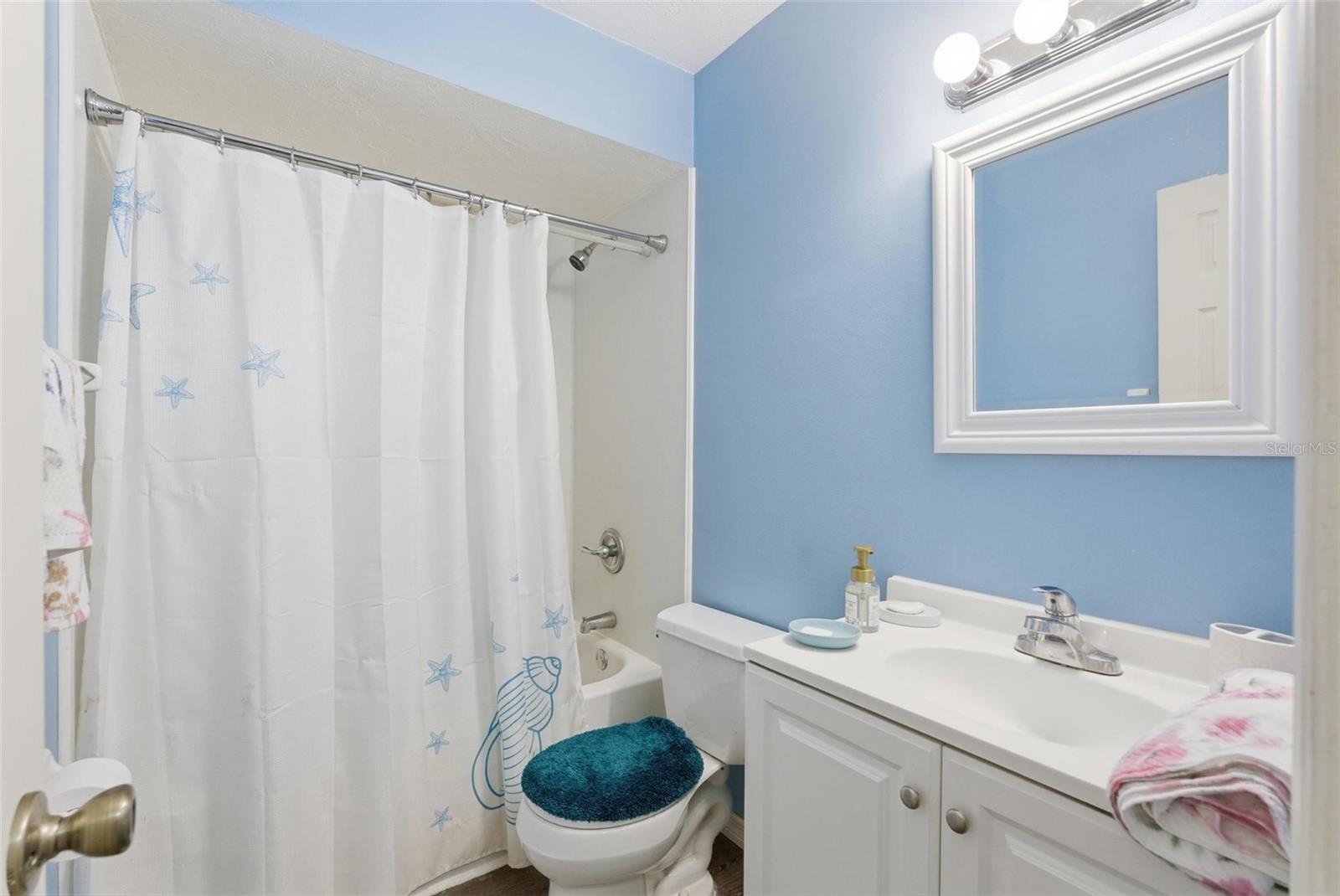 GAS LITE SQUARE - Residential