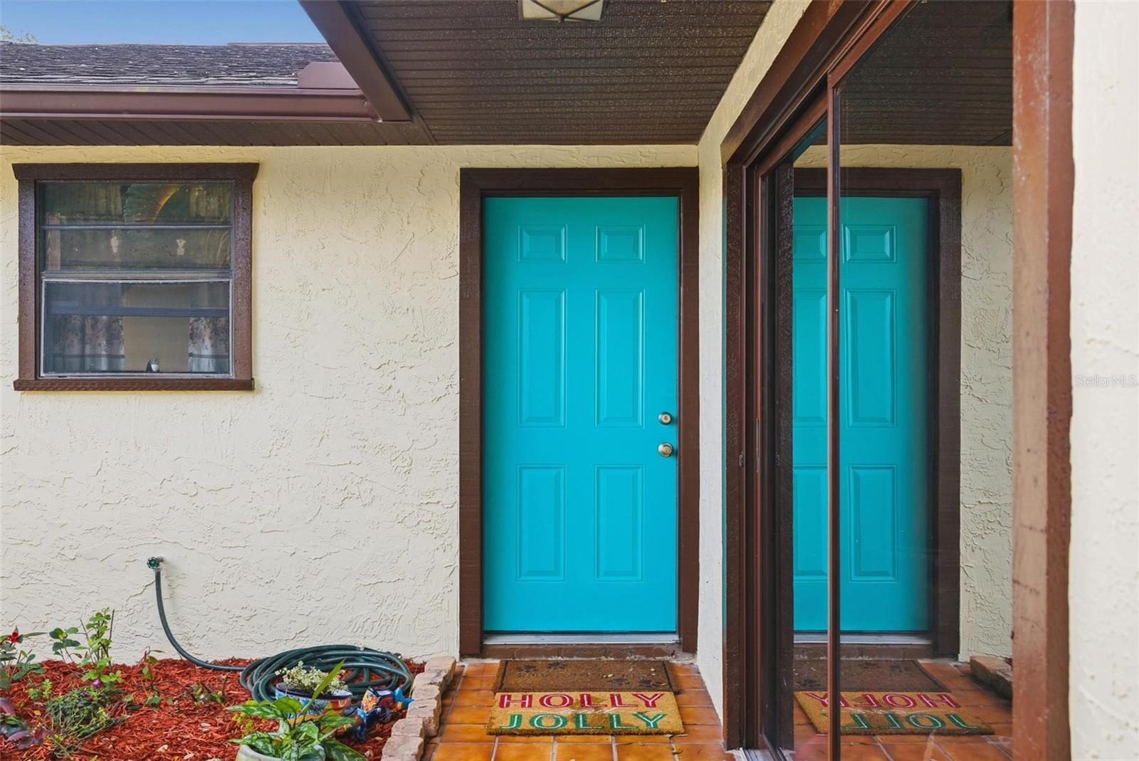 GAS LITE SQUARE - Residential