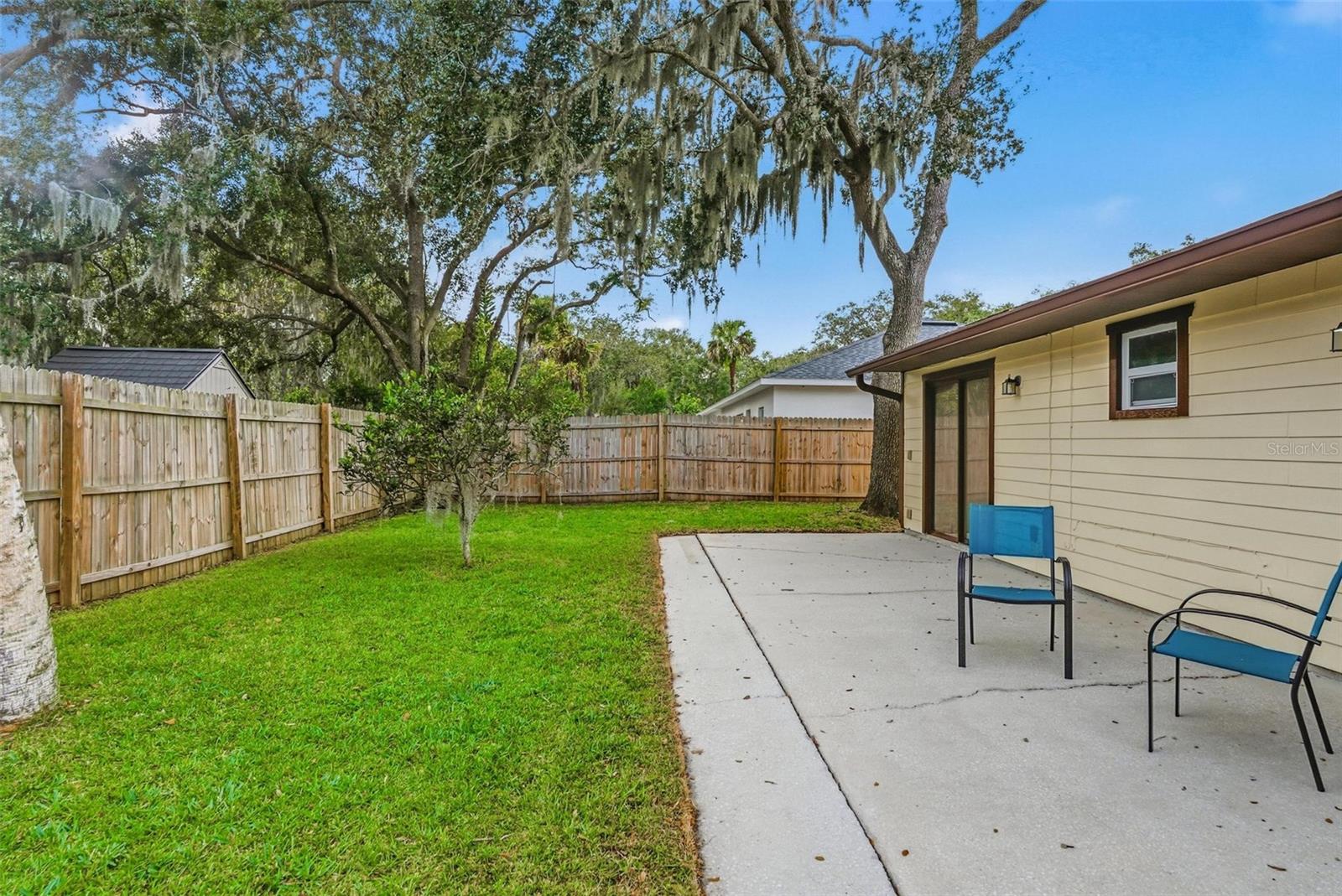 GAS LITE SQUARE - Residential