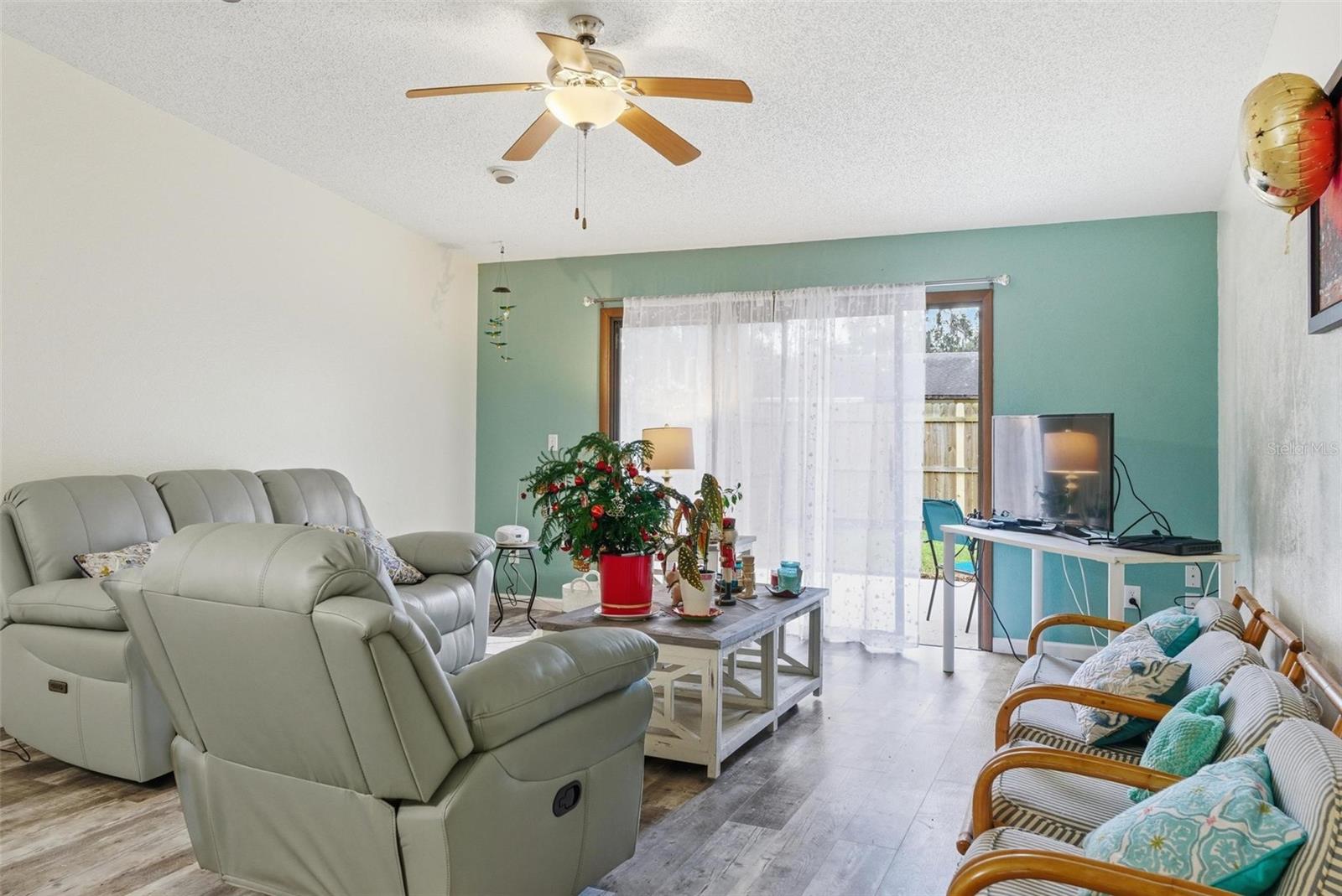 GAS LITE SQUARE - Residential