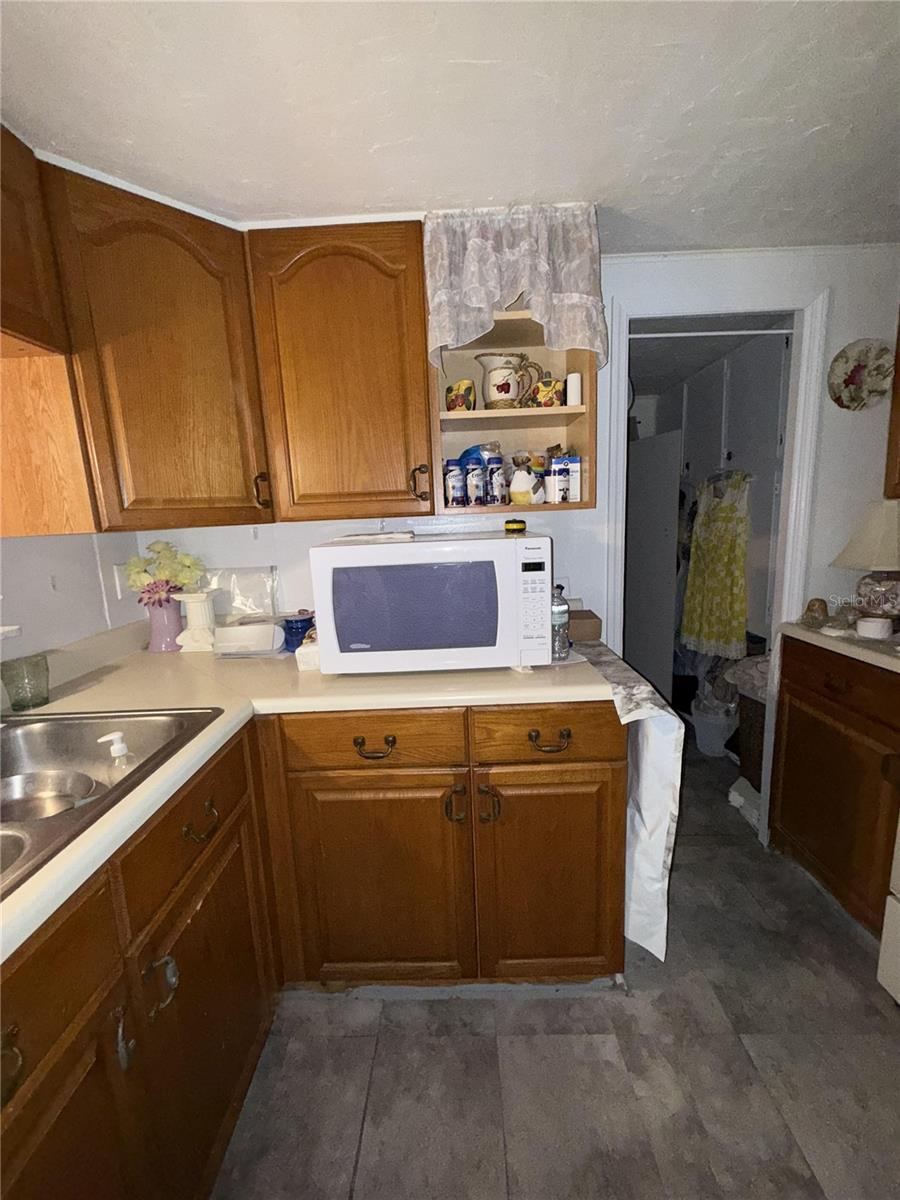 TAVARES MOBILE HOME ESTATES - Residential