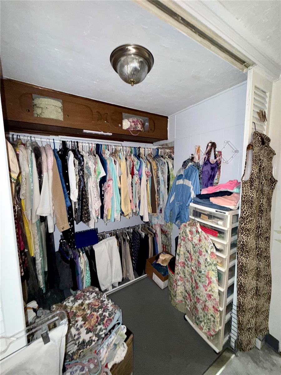 TAVARES MOBILE HOME ESTATES - Residential