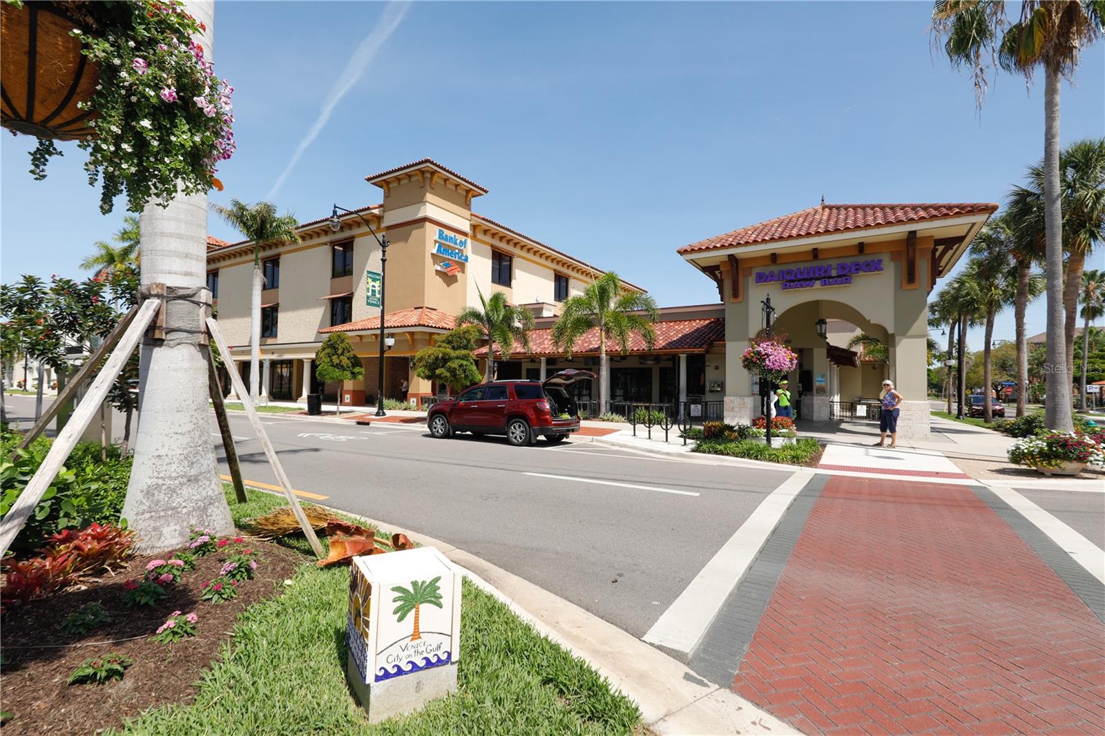 VENICE ISLE - Residential