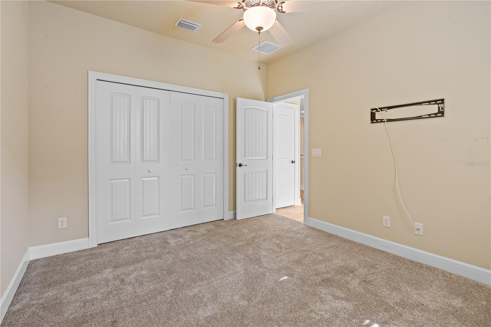 MAJESTIC OAKS REP - Residential