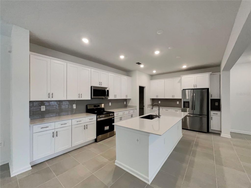 Photo of 709 Peroni Avenue, Debary, FL 32713 (MLS # O6383017)