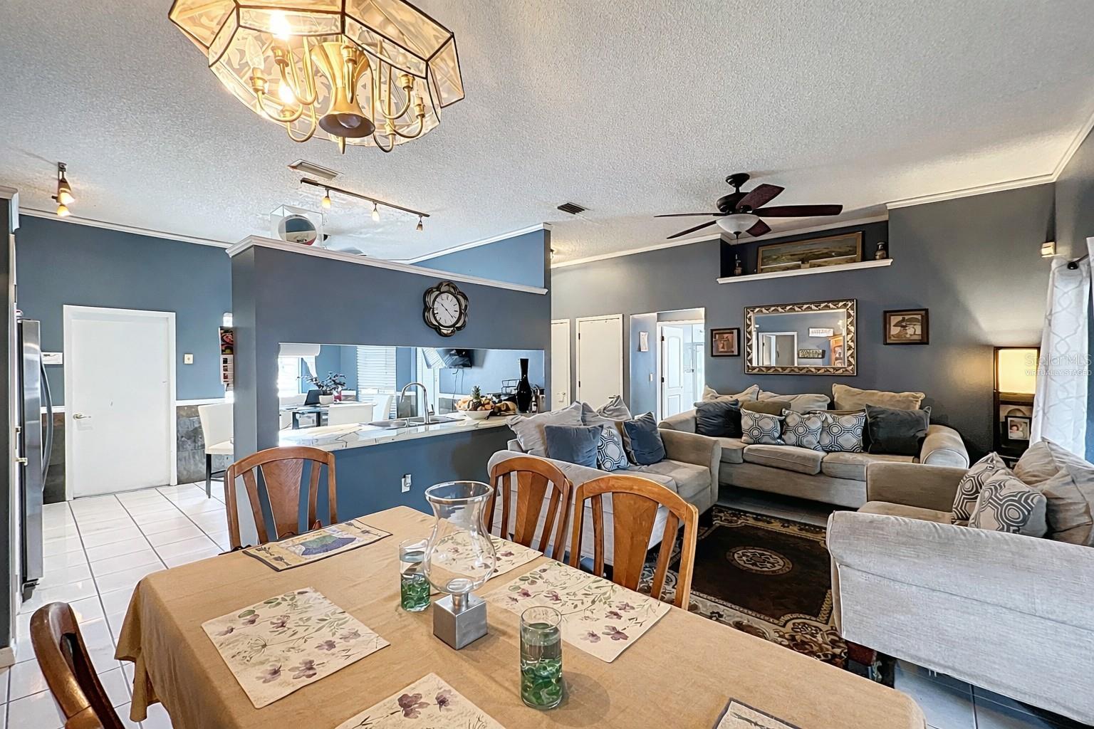 SOUTHCHASE - Residential