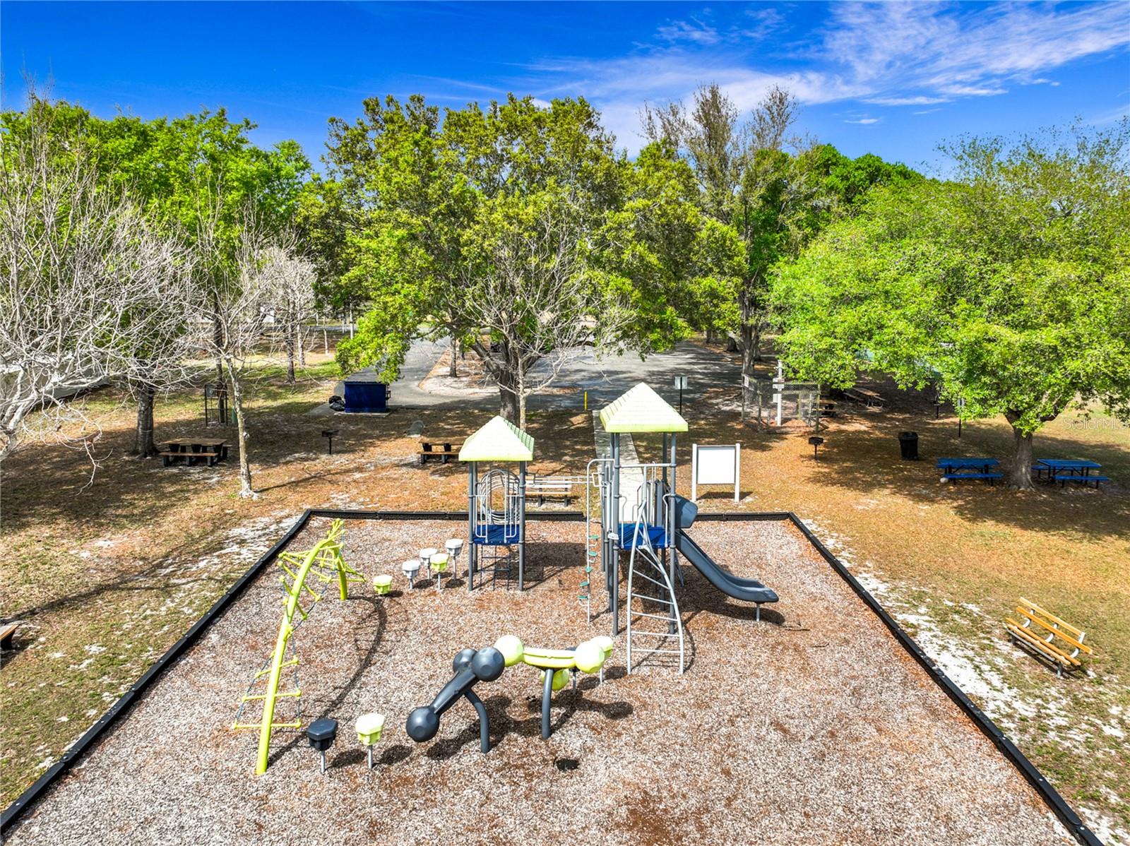 SOUTHCHASE - Residential