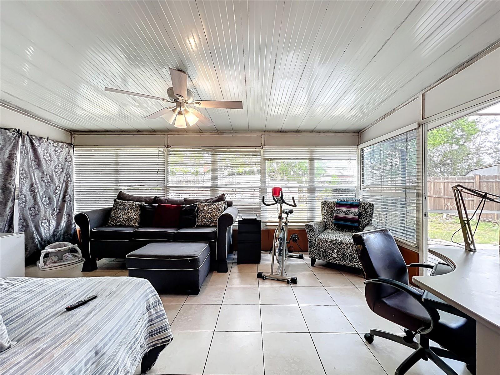 SOUTHCHASE - Residential