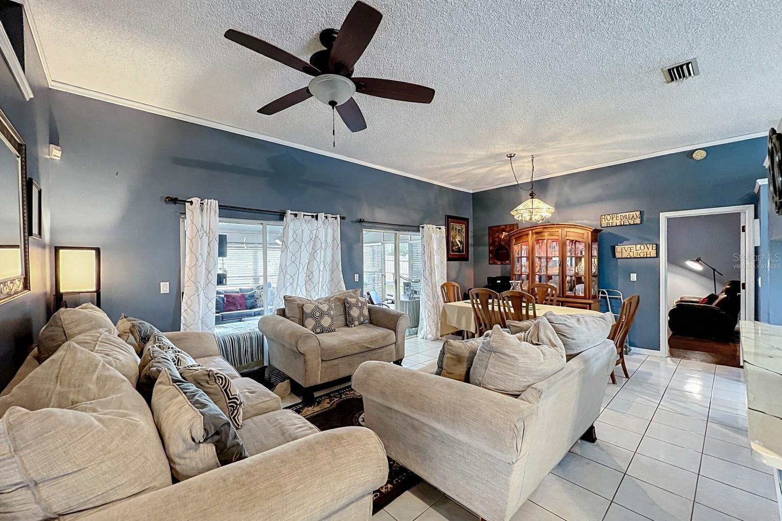 SOUTHCHASE - Residential