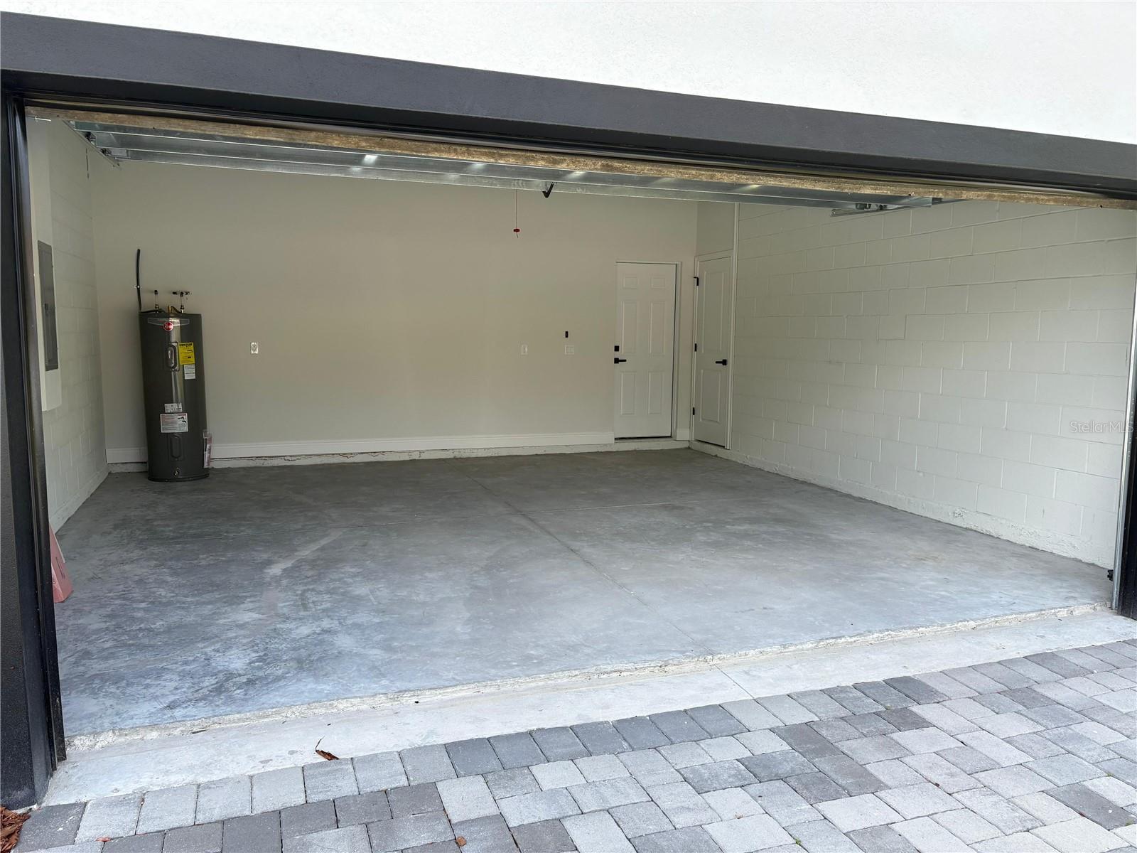 MARION OAKS UN 11 - Residential Lease