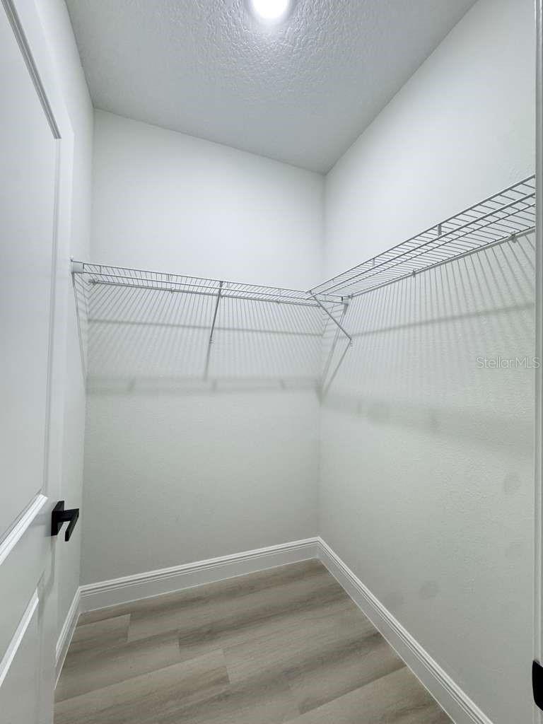 MARION OAKS UN 11 - Residential Lease