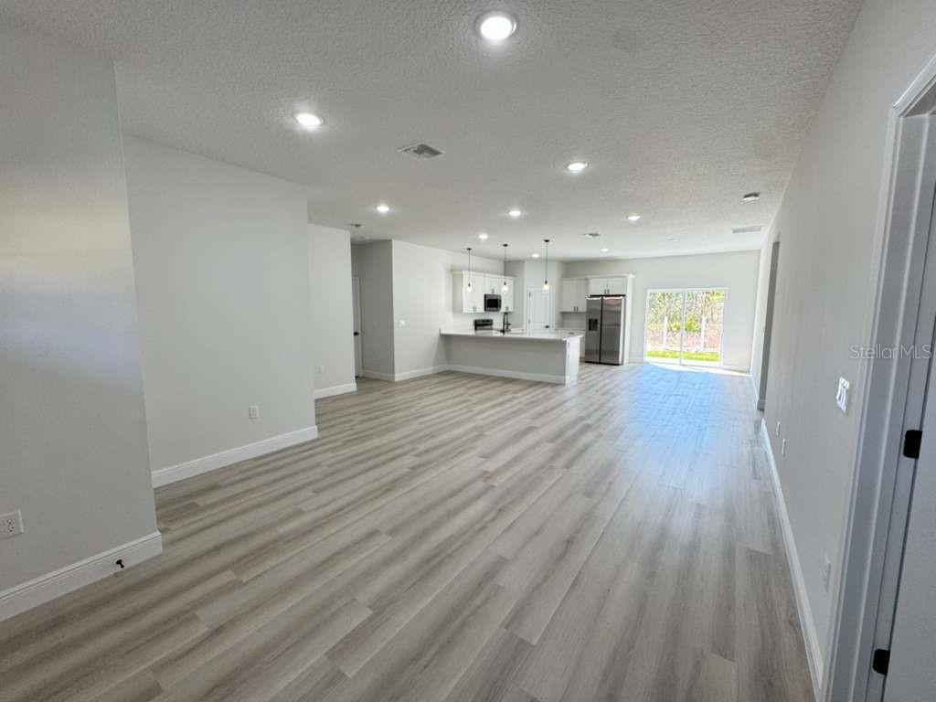 MARION OAKS UN 11 - Residential Lease