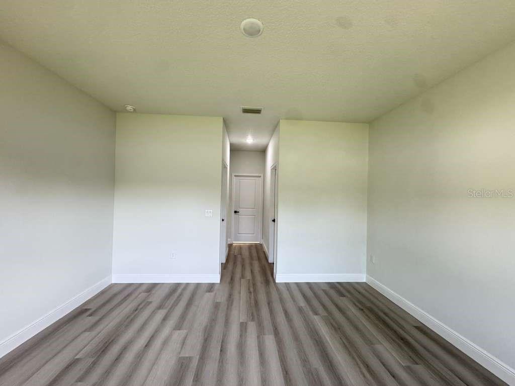 MARION OAKS UN 11 - Residential Lease