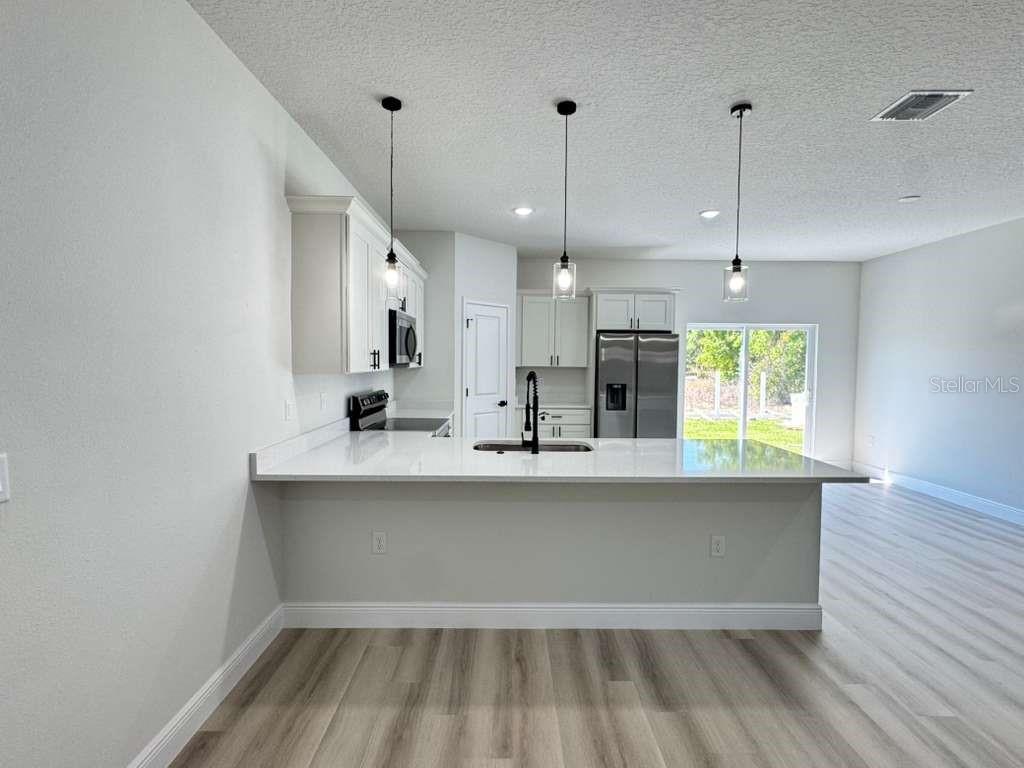 MARION OAKS UN 11 - Residential Lease