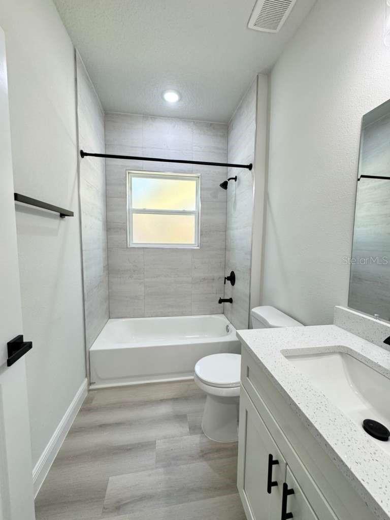 MARION OAKS UN 11 - Residential Lease