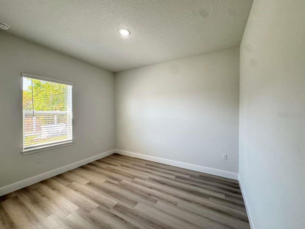 MARION OAKS UN 11 - Residential Lease