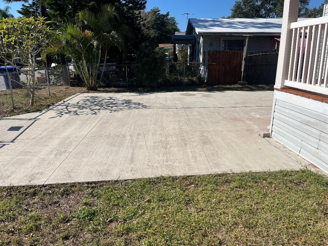 HIGHLAND PARK - Residential Lease