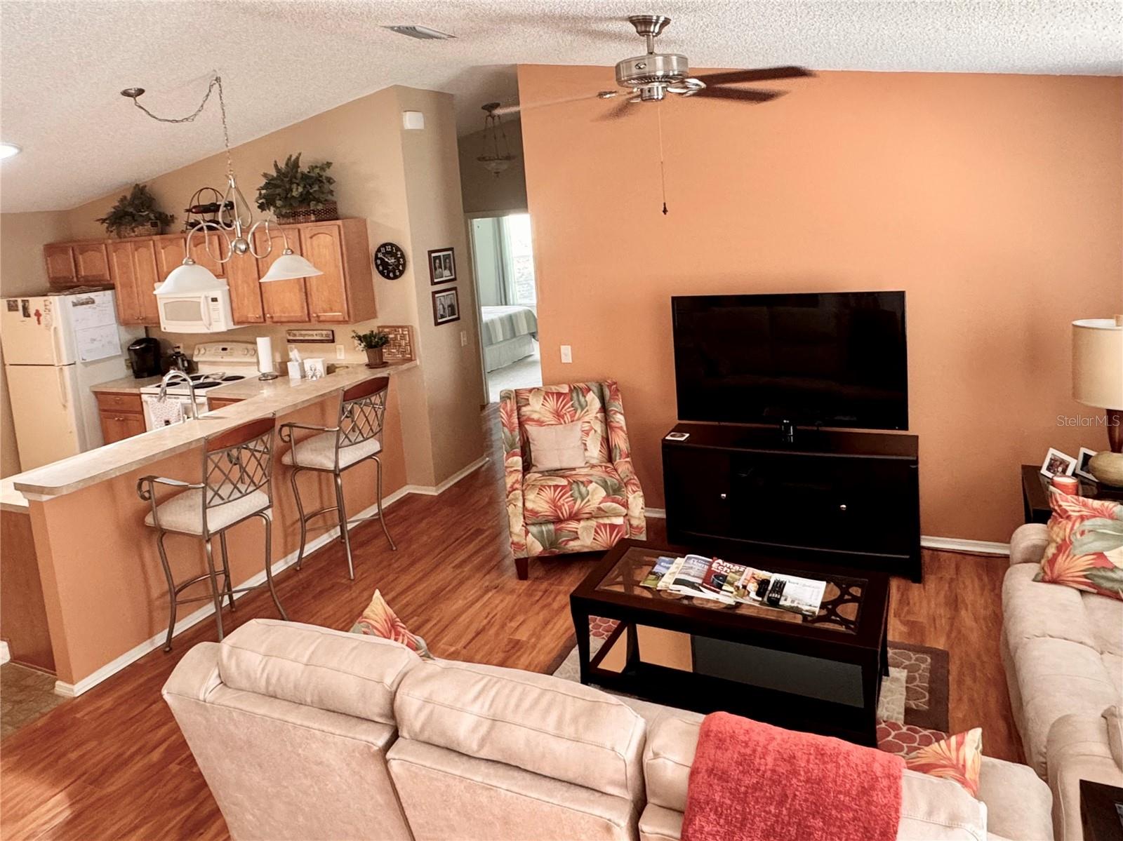 2513 EVERWOOD COURT