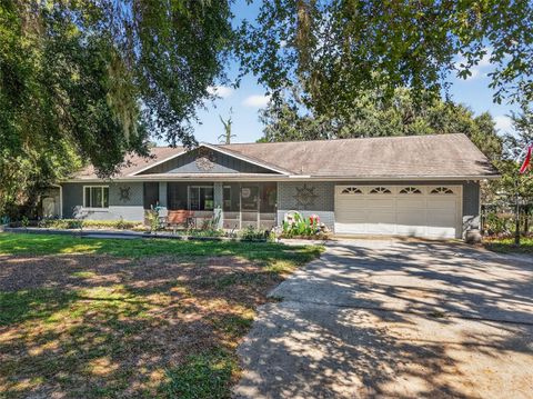 Photo of 5617 Cr 569, Center Hill, FL 33514 (MLS # O6345978) Photo of 5617 Cr 569, Center Hill, FL 33514 (MLS # O6345978)