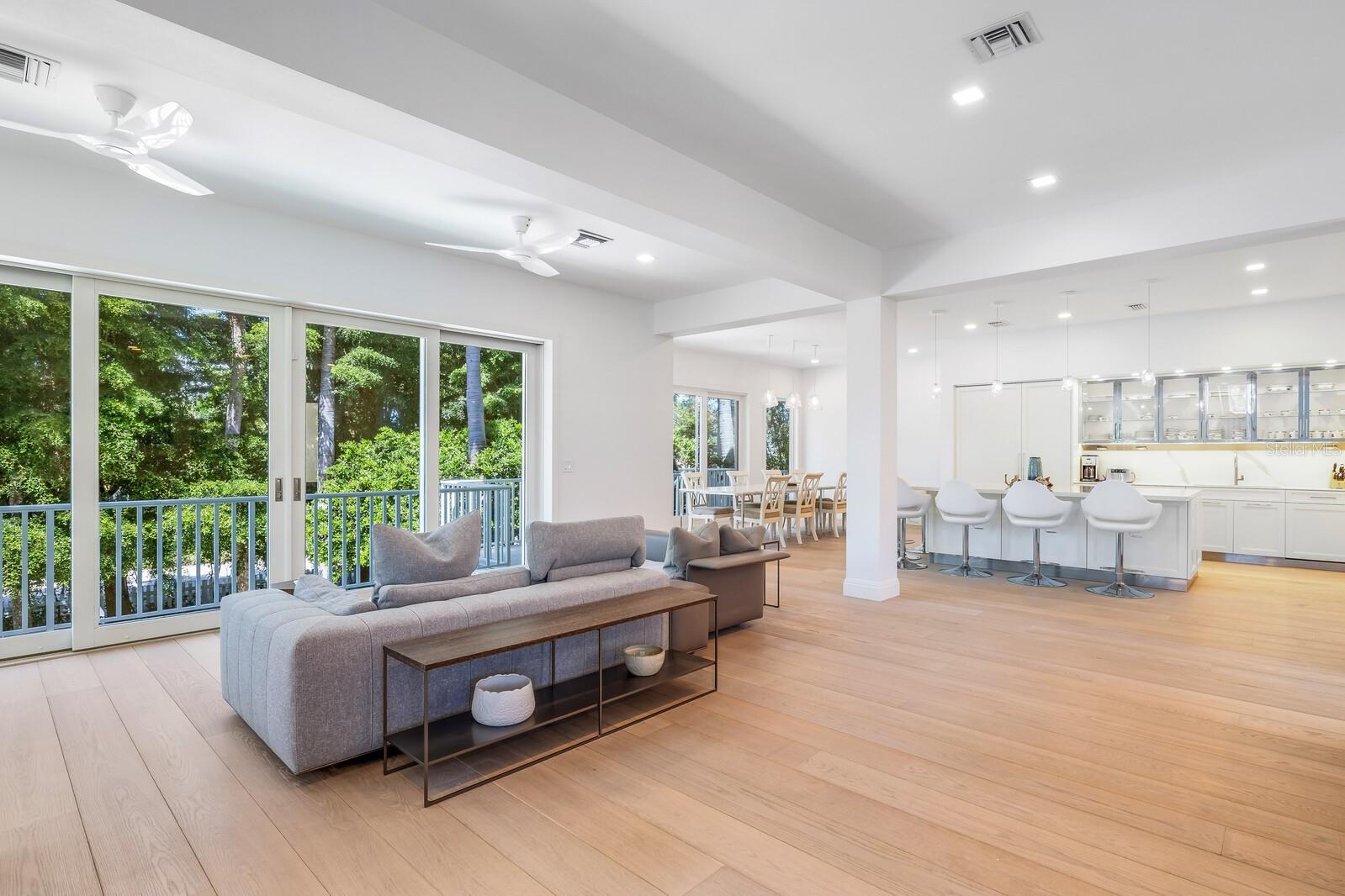 ACREAGE & UNREC - Residential