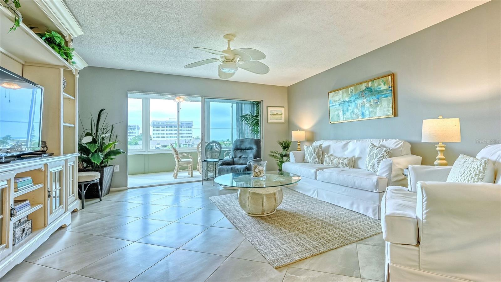 1200 E PEPPERTREE LANE 305