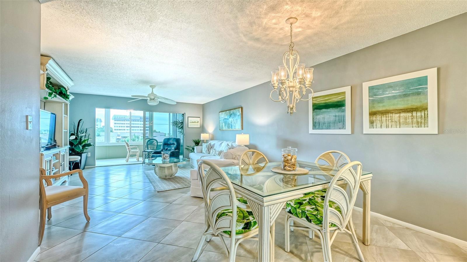 1200 E PEPPERTREE LANE 305